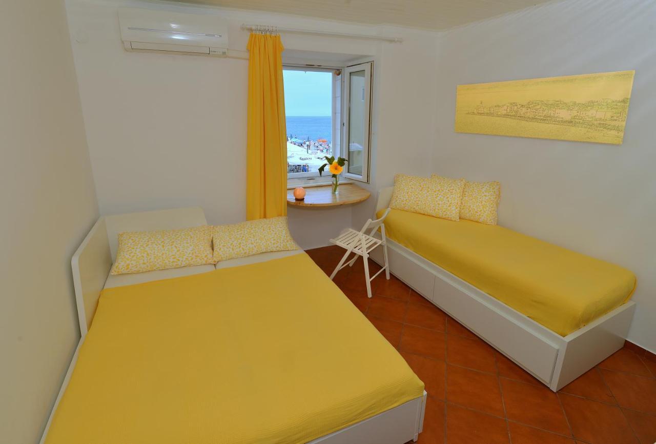 Seaview Apartment *