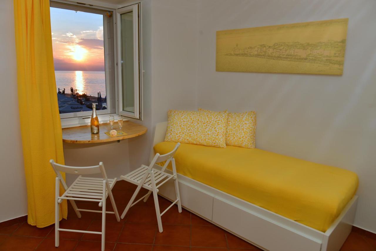 Seaview Apartment